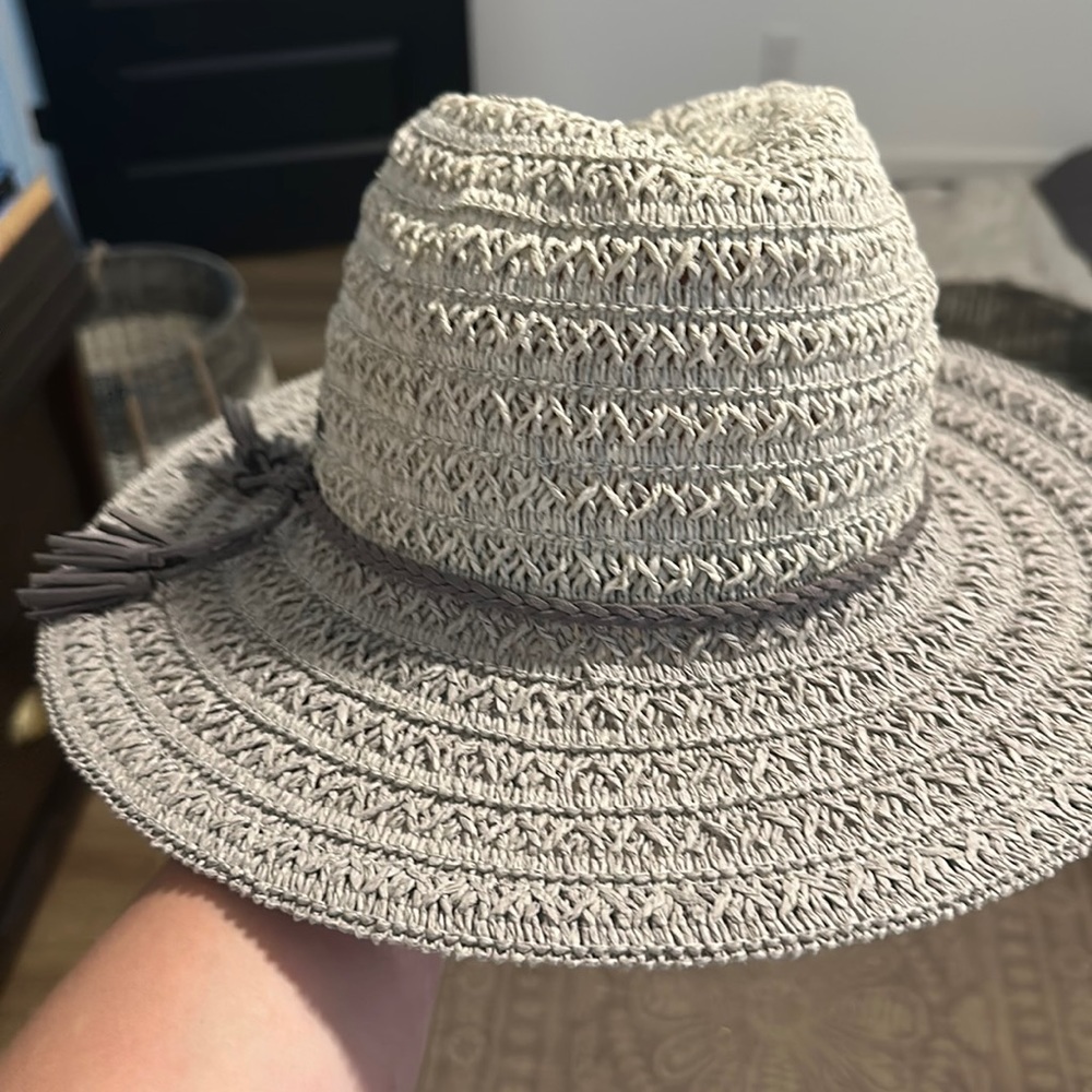 Never worn women’s boho hat